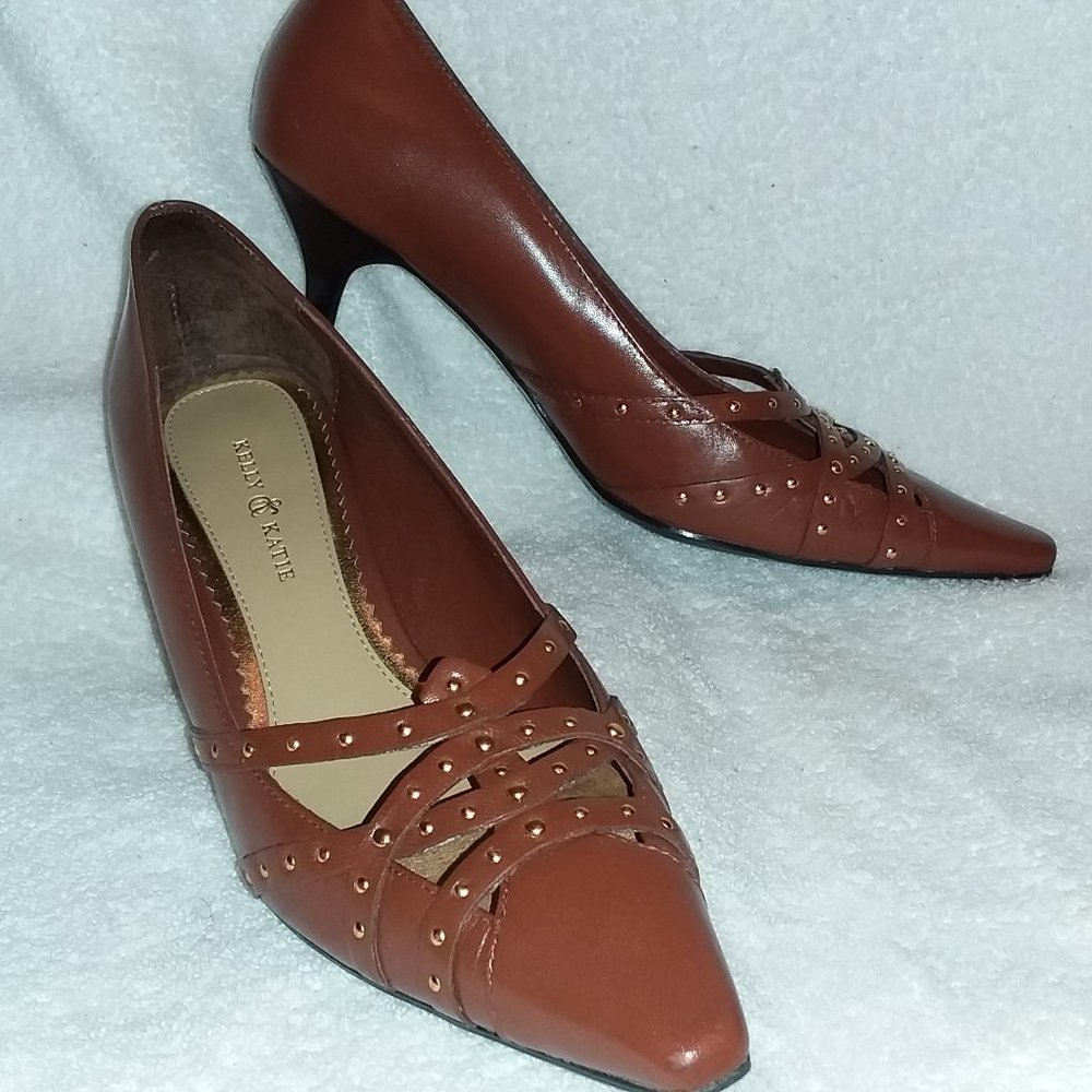 Kelly & Katie Burgundy Pumps 7.5M
